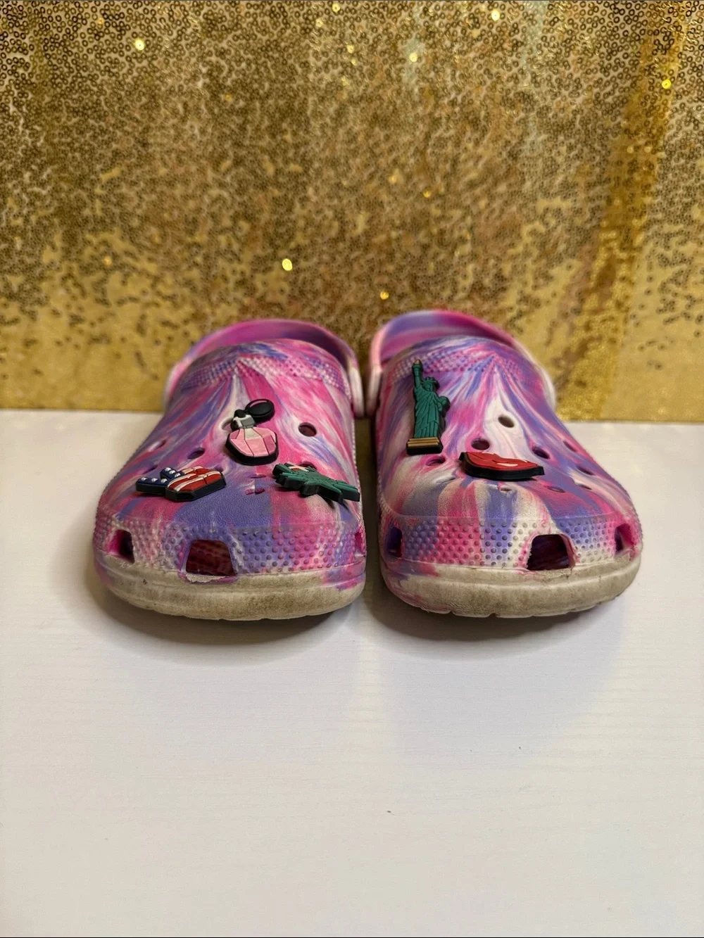 CROCS bright pink